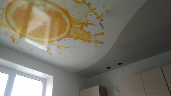 Фотографии потолков комбинированные разными полотнами