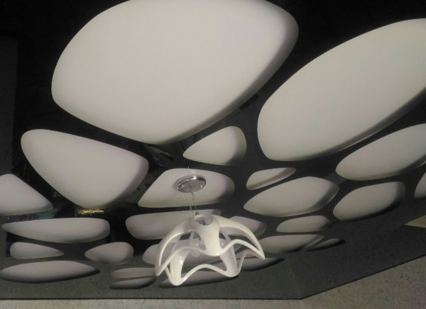 Резные натяжные потолки Apply